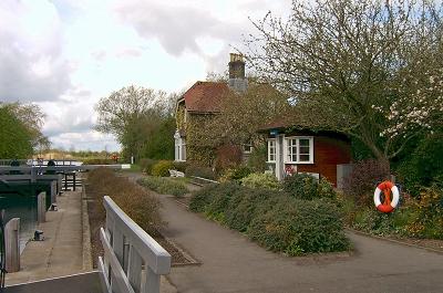 Buscot Lock