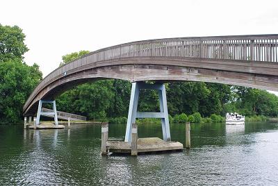 Temple Footbridge